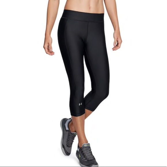 Under Armour Pants - Under Armour S Leggings Grey / Black Capri 0213